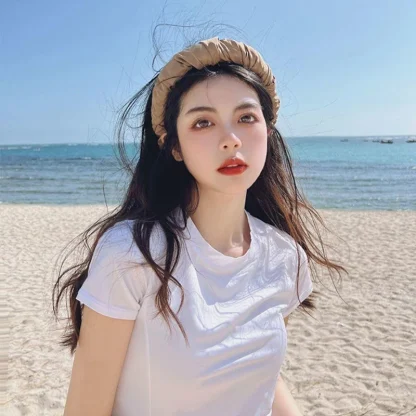 Women's Sun Visor with Wide Pleated Brim - Image 10