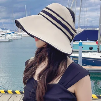 Foldable Open Top Hat with Stripe Pattern